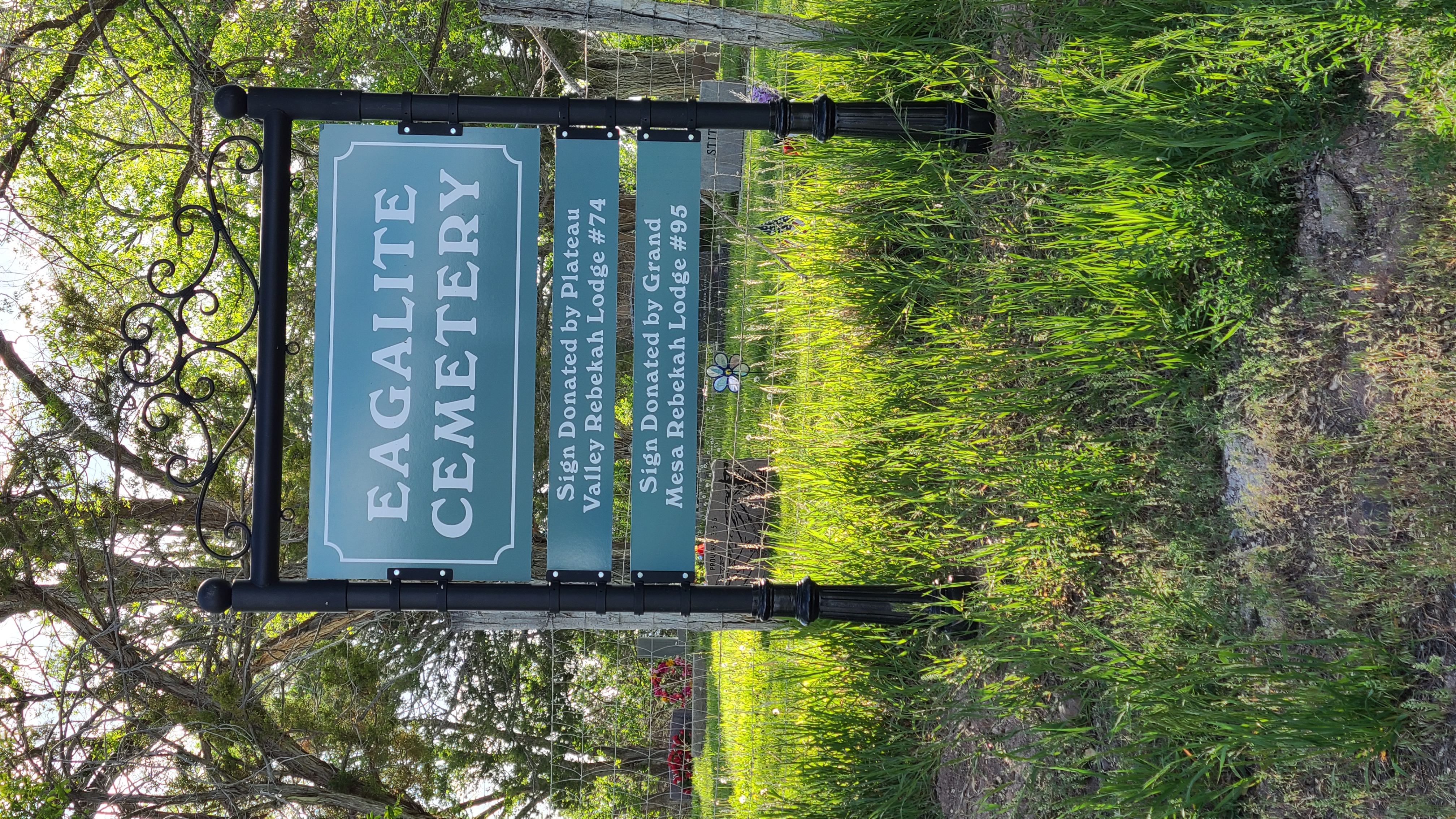 Eagalite Cemetery Sign